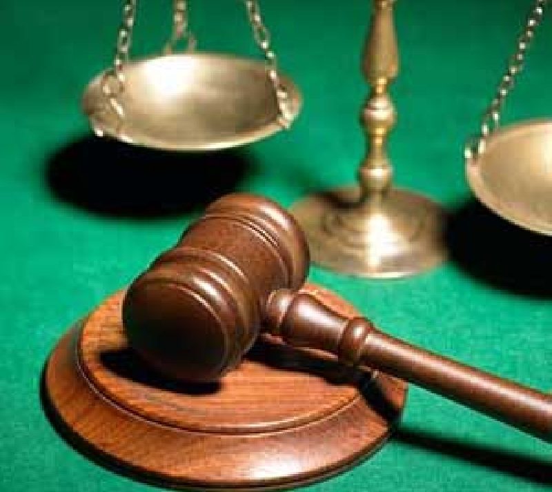 ارتباط رای داور با قوانین موجد حق