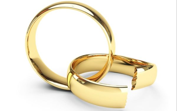 ارجاع درخواست طلاق‌های غیر توافقی به داوری