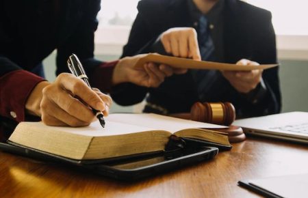 ضرورت تقویت میانجیگری و داوری در دادگستری