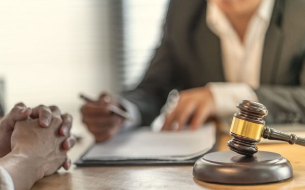 نقش وکیل در رسیدگی های داوری